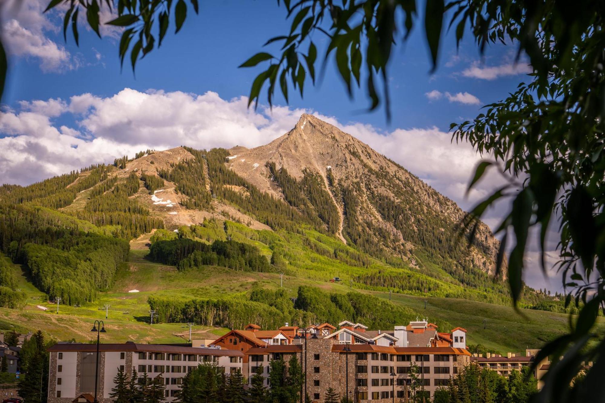 The Grand Lodge Hotel And Suites Mount Crested Butte Bagian luar foto